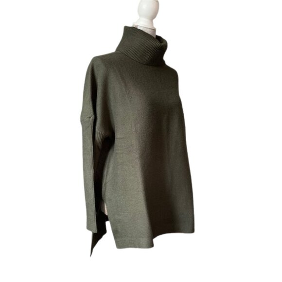 DRRITA Women's Oversized Turtleneck Sweater in Army Green, MEDIUM NWT - Picture 10 of 14